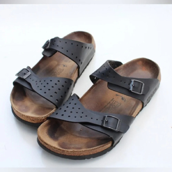 Birki’s Birkenstock sandals - Picture 1 of 16